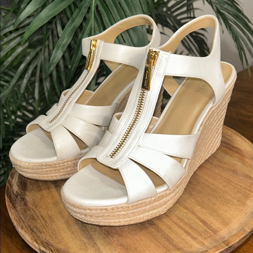 Michael Kors Berkley zipper spadrille Tan and White Sandals